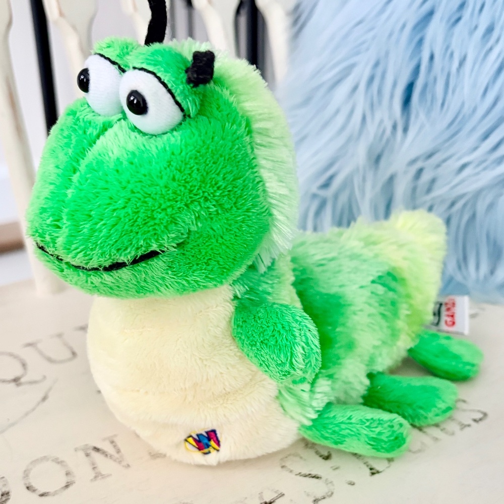 WEBKINZ, Caterpillar, Ganz, Stuffed Animal, Plush, Toy,‎ Nice Condition, NO CODE